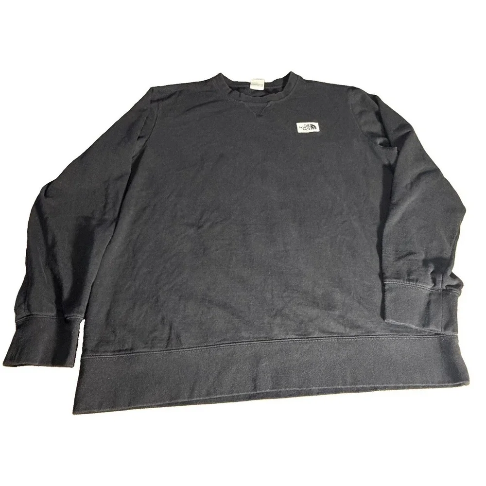 The North Face Men's Heritage Patch Crew sweatshirt in black Men's XL